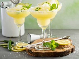Alcoholic-slush-machine-hire Alcoholic slush machine hire