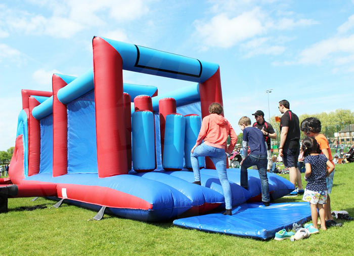 inflatable-assault-course-for-hire