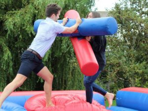 Bouncy-gladiator-duel-essex leisureking-gladiatorduel-opponents-1