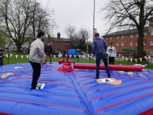 Inflatable-last-man-standing-hire Inflatable-last-man-standing-hire