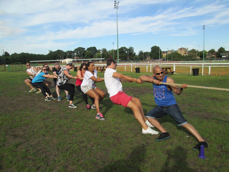 sports-day-hire-games-tug-of-war