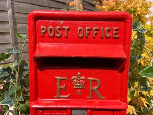 vintage-red-post-box-hire-kent