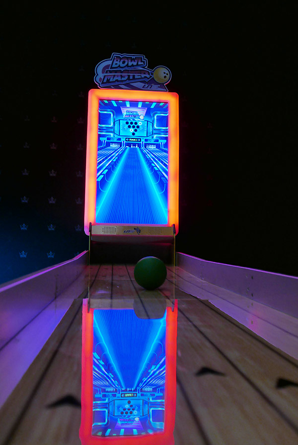 hire-a-virtual-bowling-alley-london hire-a-virtual-bowling-alley-london