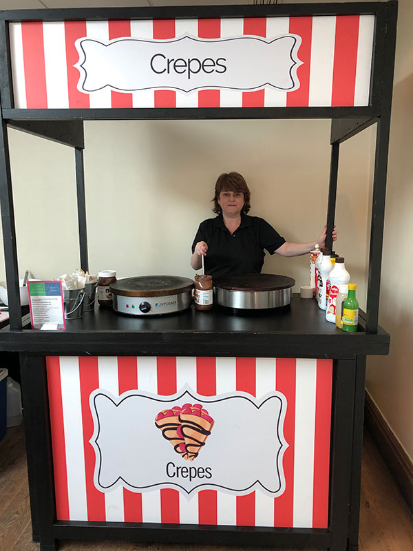 Mobile-crepes-stand-for-hire