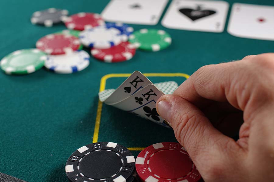 fun-casino-hire-mobile-poker-table