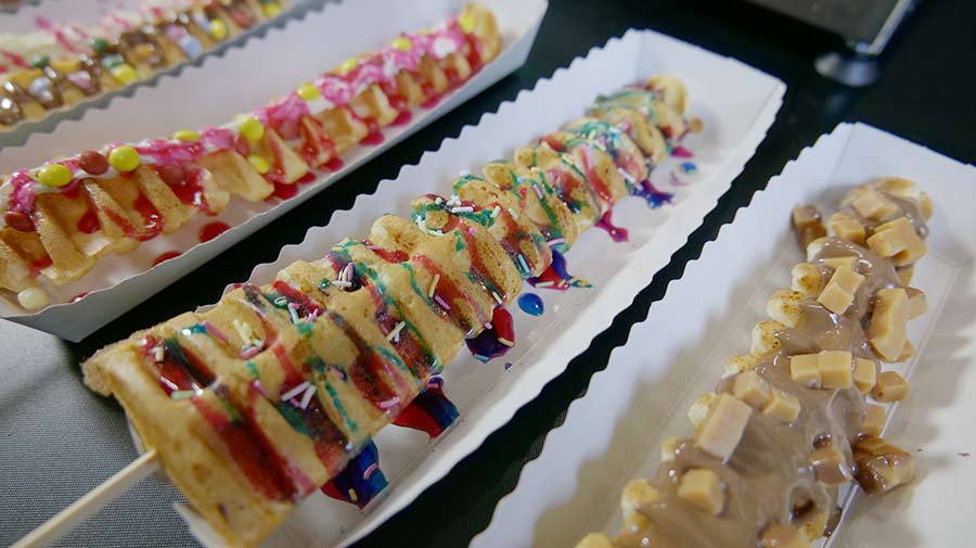waffle-lollipops-stall-hire waffle-lollipops-stall-hire