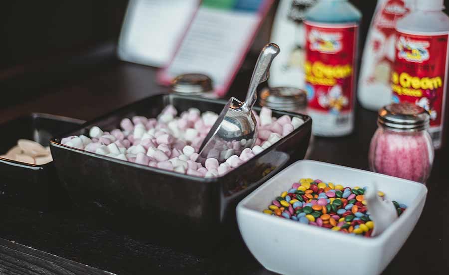 ice-cream-stall-hire-toppings ice-cream-stall-hire-toppings