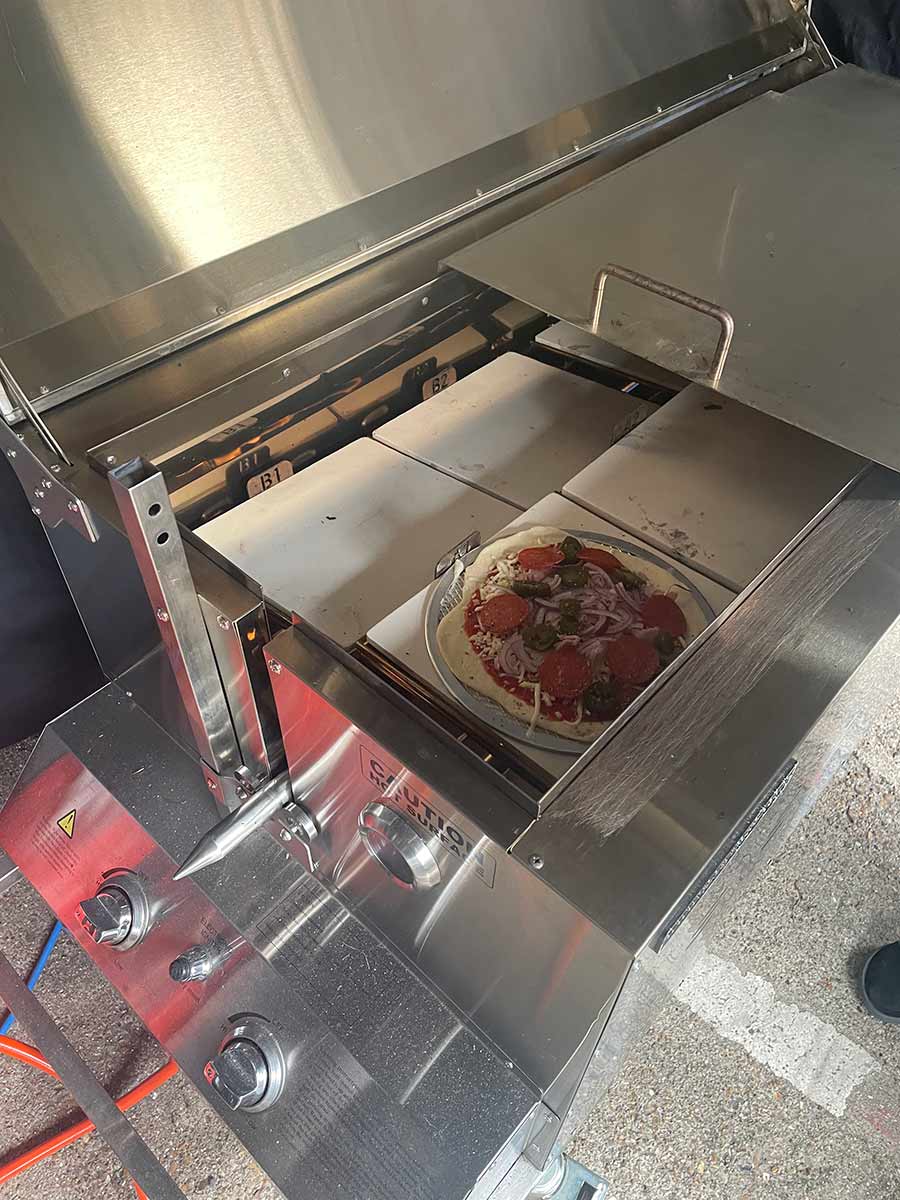 mobile-catering-pizza-oven mobile-catering-pizza-oven