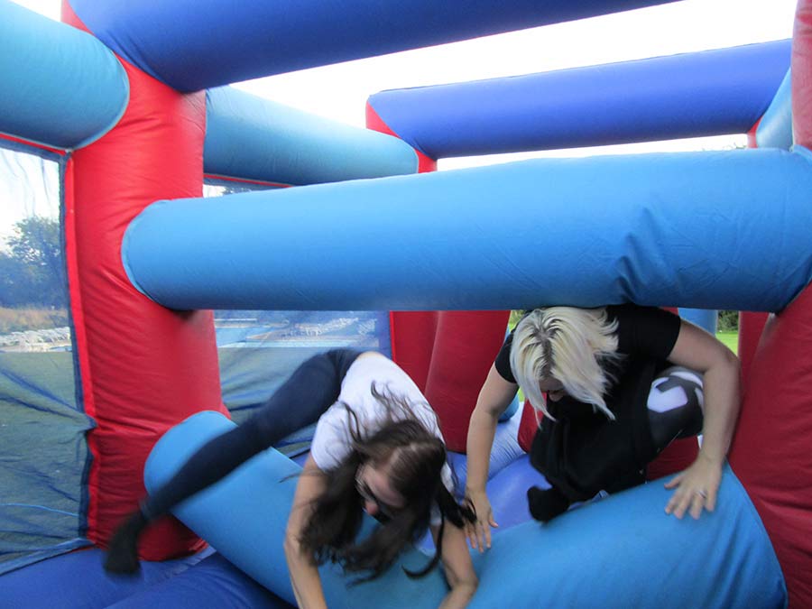 inflatable-assault-course-event-hire