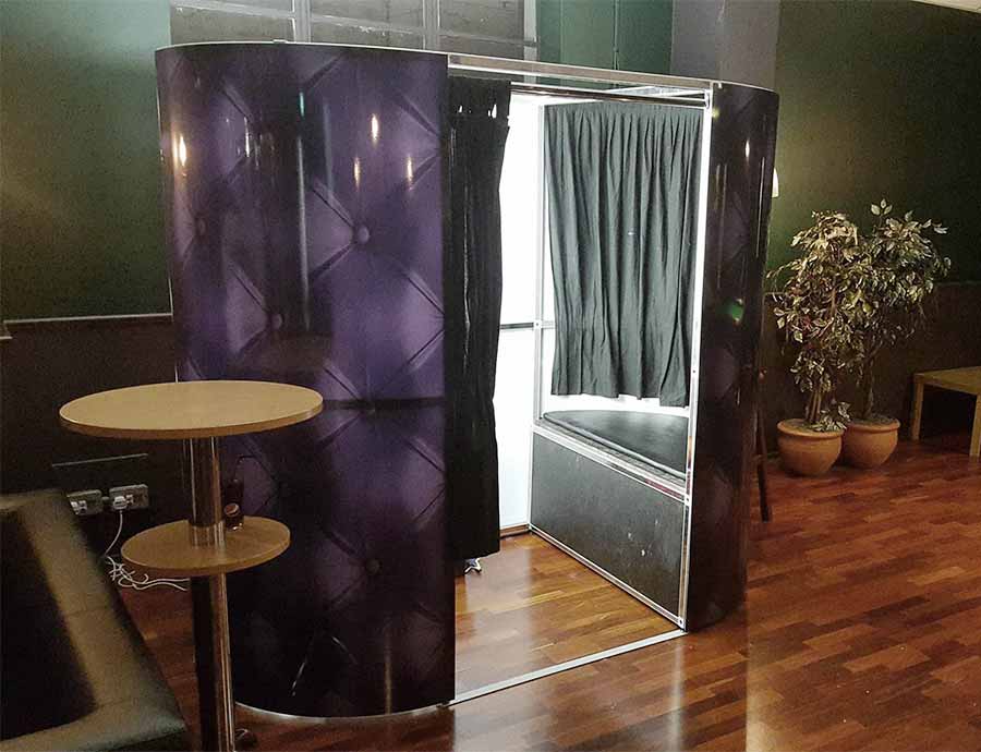 black-chesterfield-photo-booth-hire