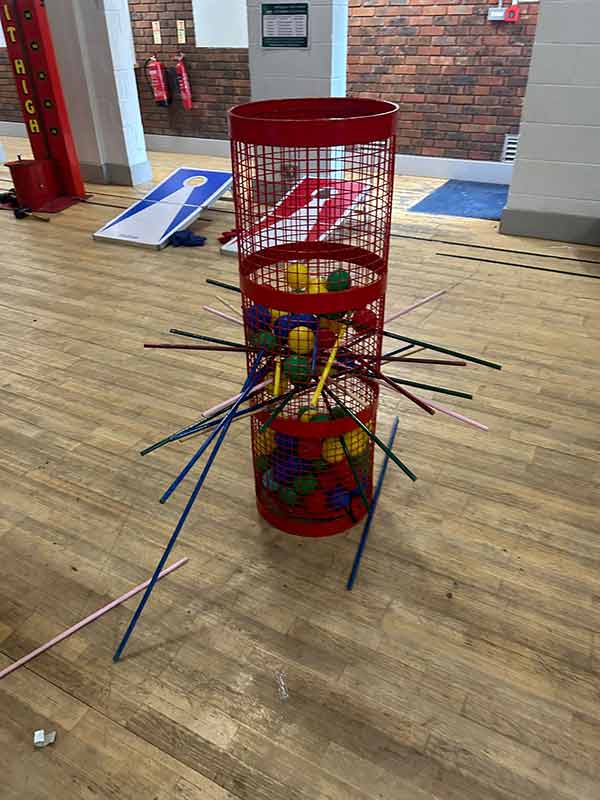 kerplunk-garden-game-hire