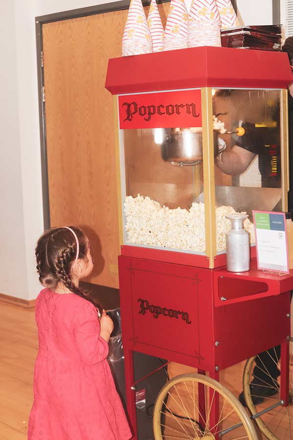 popcorn-machine-hire-wedding-catering popcorn-machine-hire-wedding-catering
