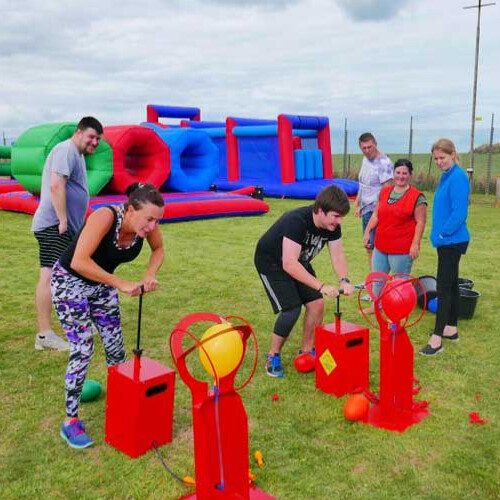 Balloon boom team building game hire