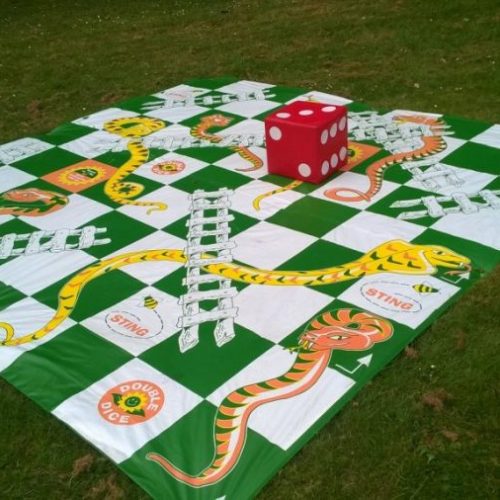 Giant-snakes-and-ladders-game-hire
