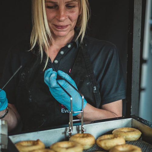 doughnut-machine-hire-donut-catering