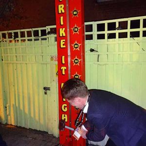 hire-a-high-striker-game-in-kent-and-essex