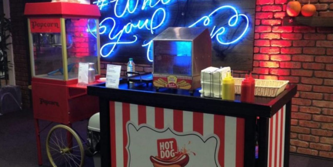 hotdogs and Popcorn for weddings