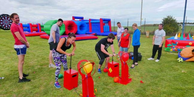 leisureking-balloonboom-event1 balloon boom game hire
