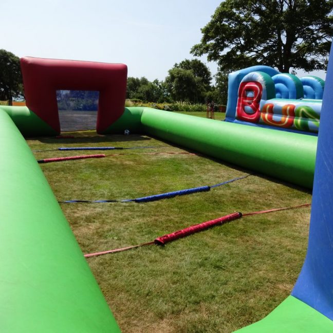 leisureking-humantablefootball-inflatable-5