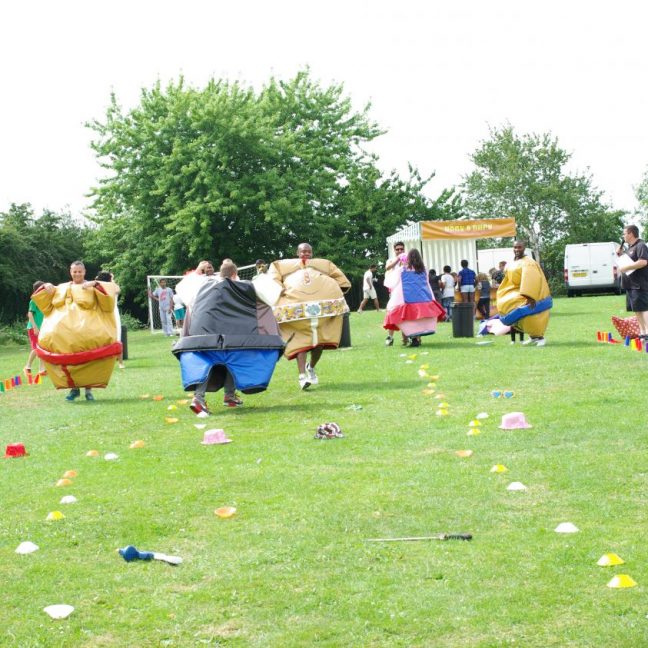 leisureking-itsaknockout-sumorace-1
