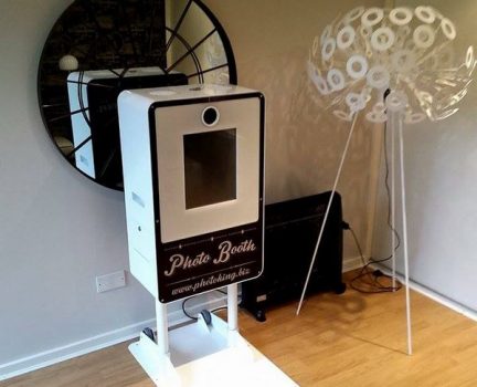 leisureking-selfiepod-wedding leisureking-selfiepod-wedding