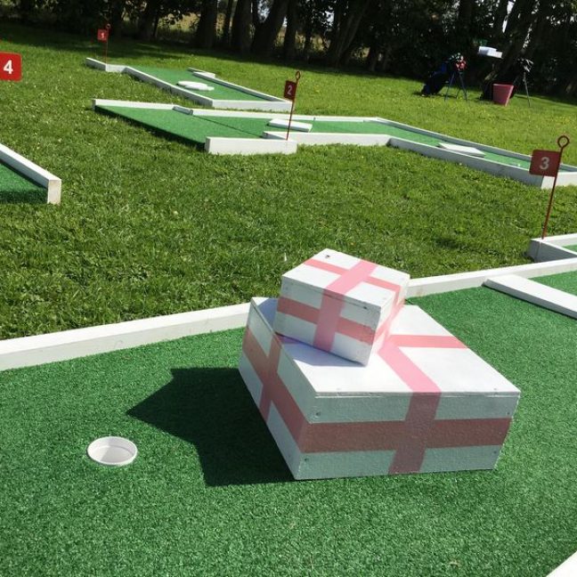 leisureking-wedding-crazygolf-presents