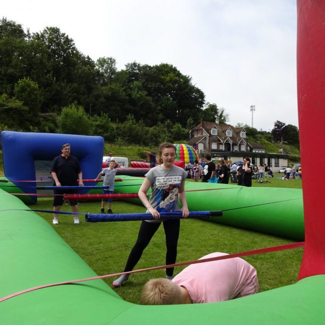 leisureking-humantablefootball-inflatable-1